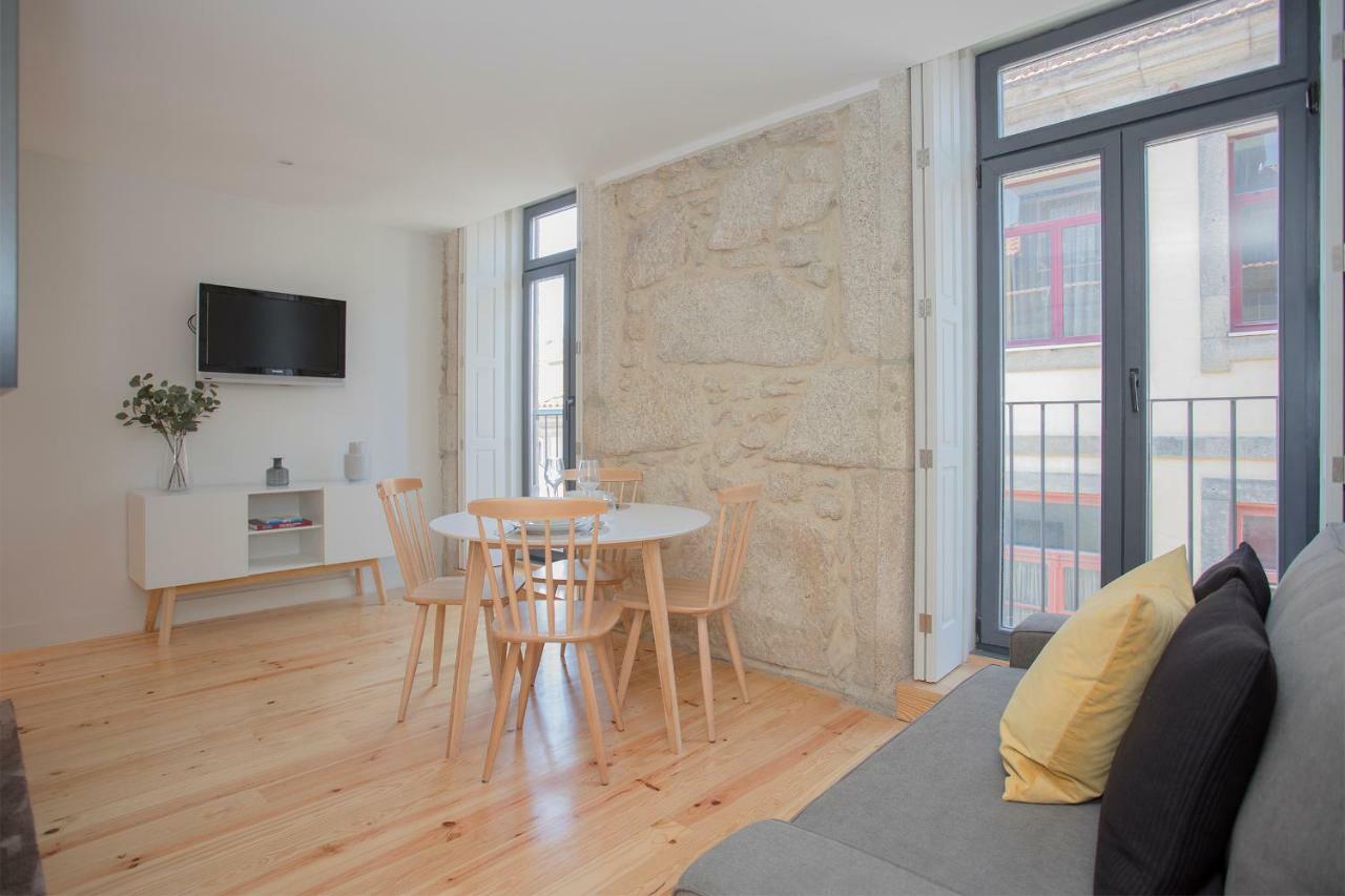 Appartement Liiiving In - Charming Downtown Delight Oporto