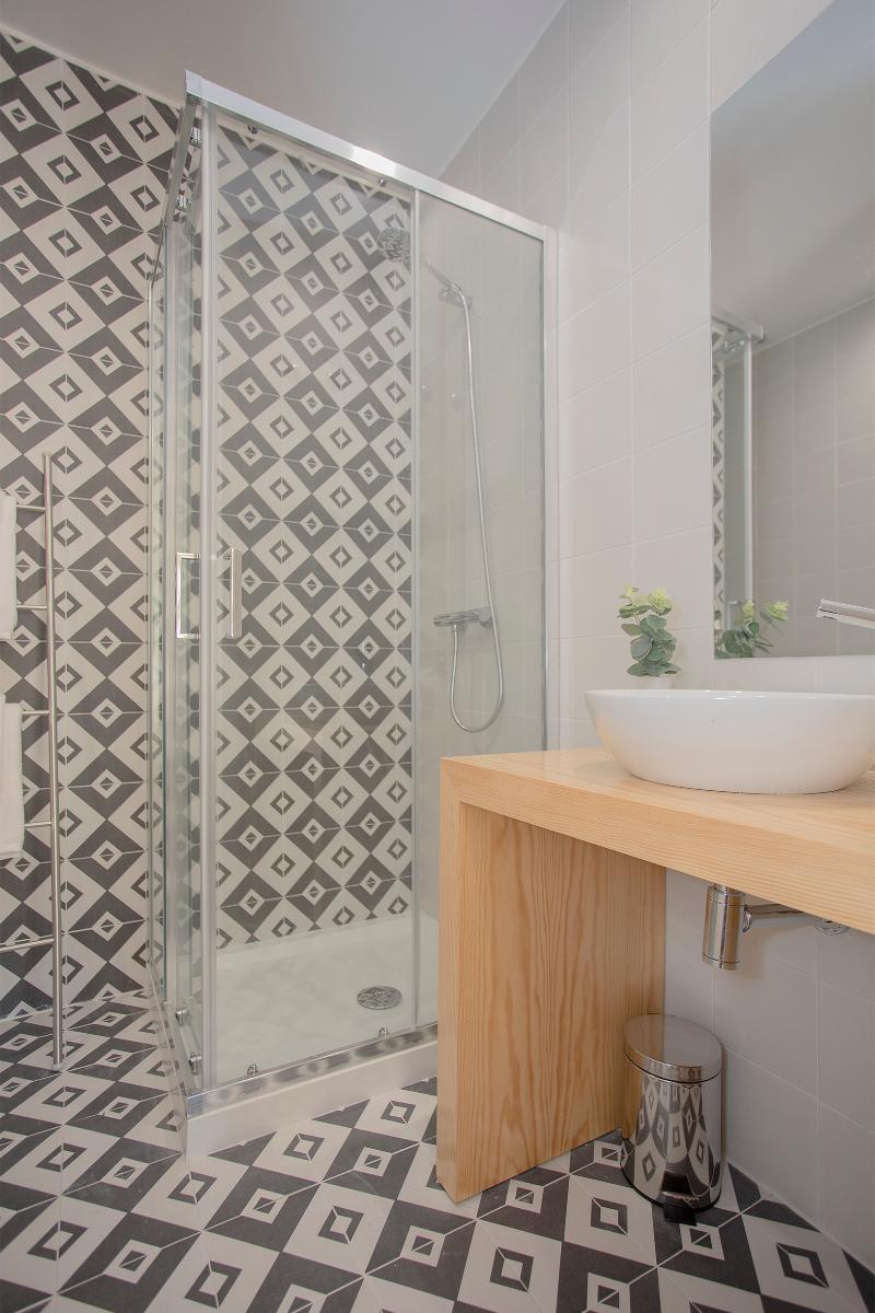 Liiiving In - Charming Downtown Delight Appartement